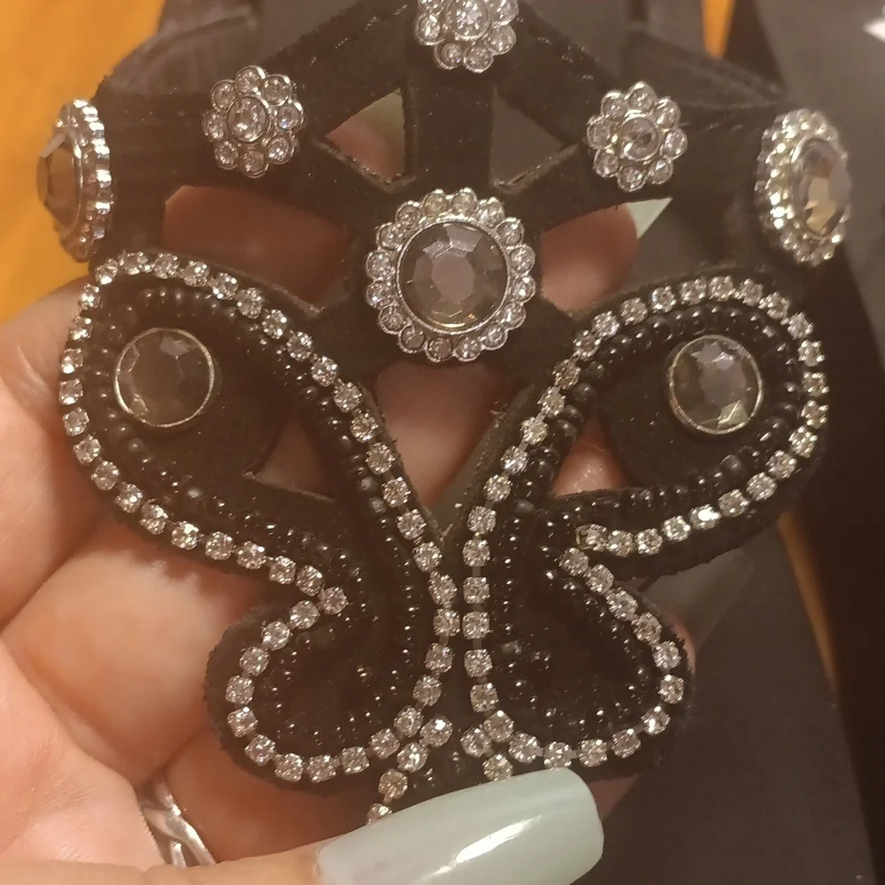 Yellow box Rhinestone Sandals Size 9 - Picture 4 of 10
